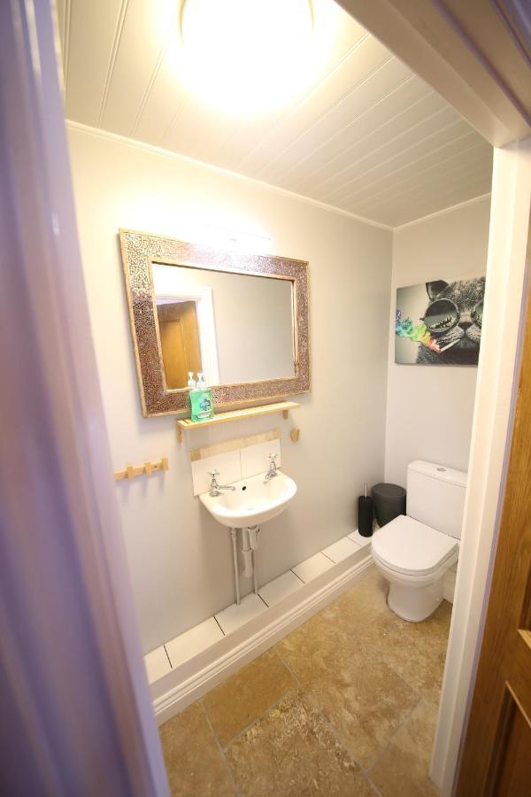 Apartment Number 4 *