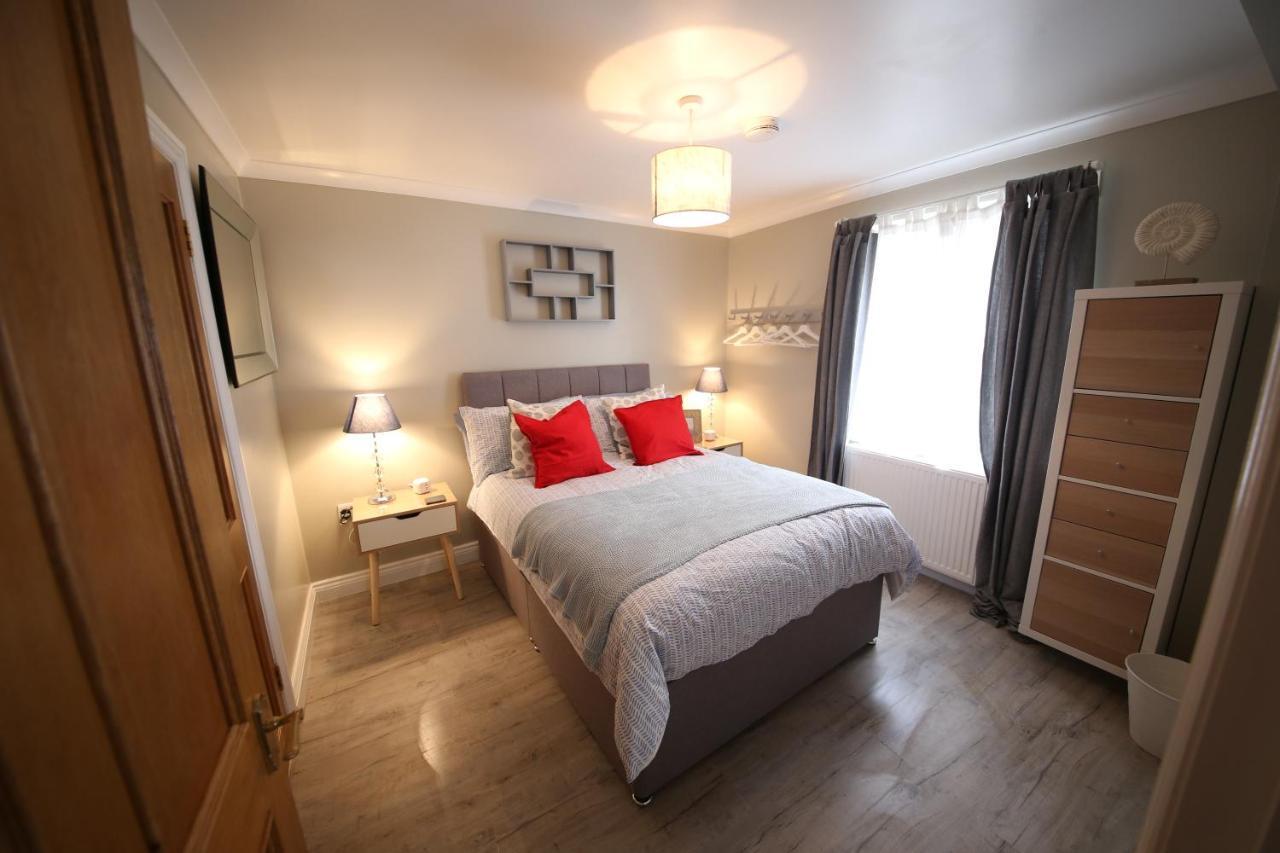 Apartment Number 4 *